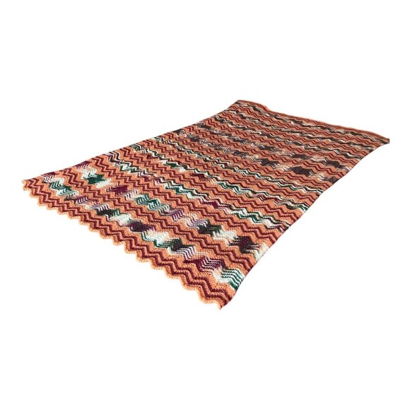 Vintage Hand-Knitted Chevron Blanket – 40 x 69 – Retro Zigzag Throw - Picture 3 of 4